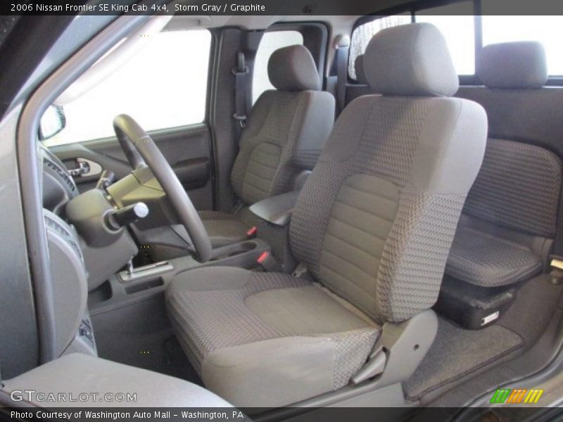  2006 Frontier SE King Cab 4x4 Graphite Interior