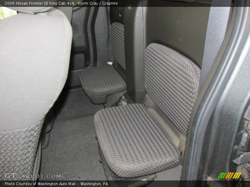 Rear Seat of 2006 Frontier SE King Cab 4x4