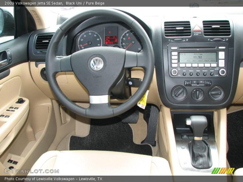 Black Uni / Pure Beige 2009 Volkswagen Jetta SE Sedan