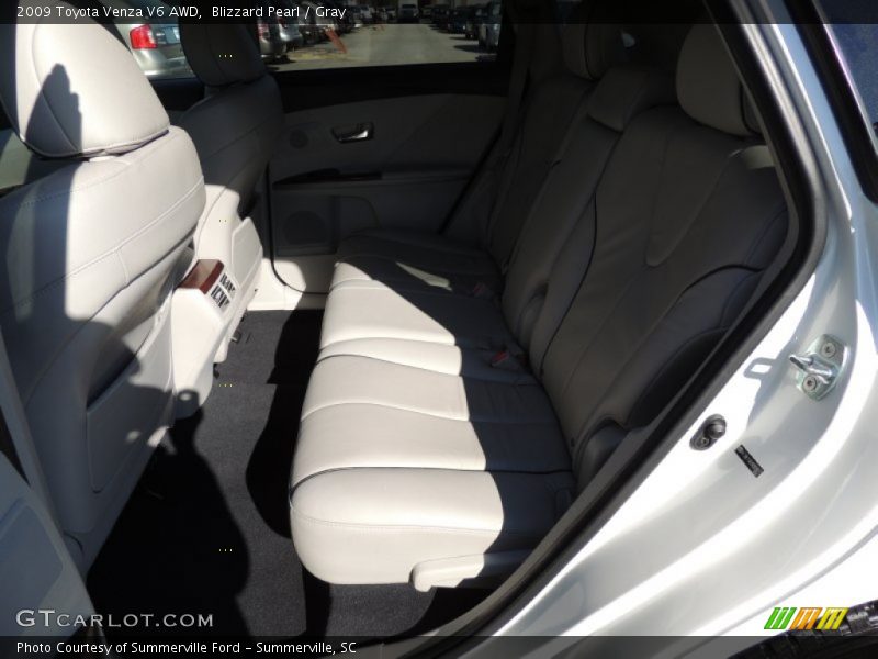 Blizzard Pearl / Gray 2009 Toyota Venza V6 AWD