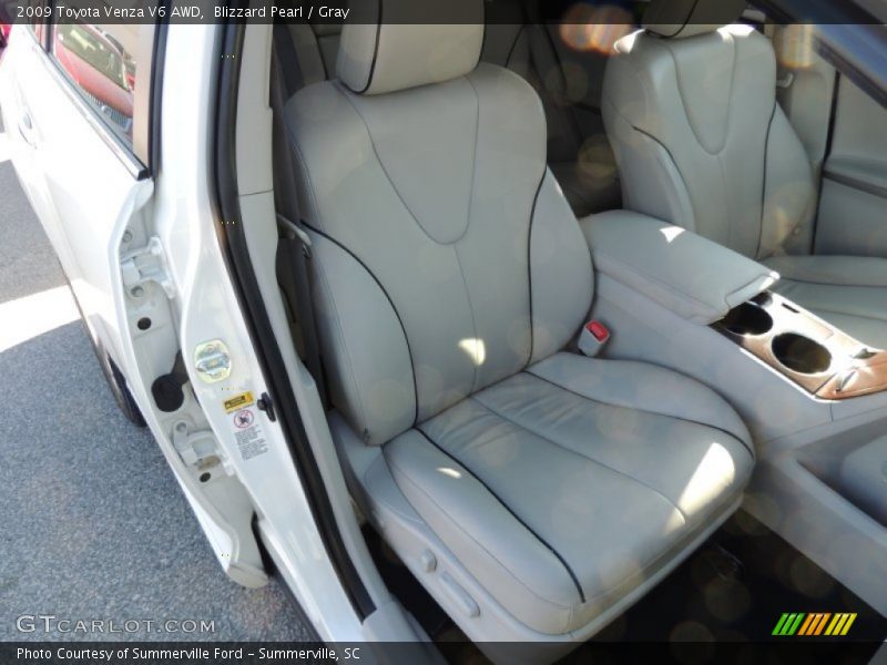 Blizzard Pearl / Gray 2009 Toyota Venza V6 AWD