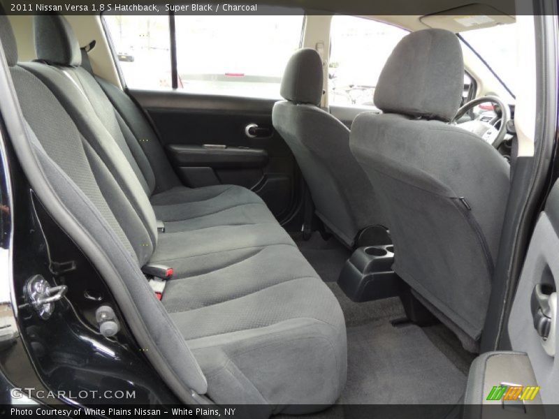 Rear Seat of 2011 Versa 1.8 S Hatchback