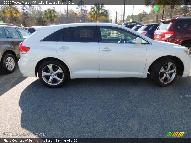 Blizzard Pearl / Gray 2009 Toyota Venza V6 AWD