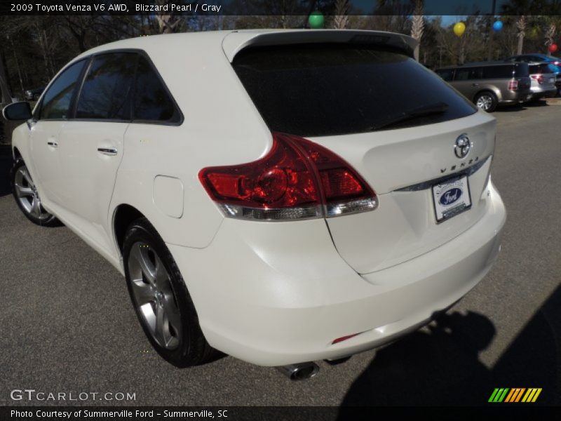 Blizzard Pearl / Gray 2009 Toyota Venza V6 AWD