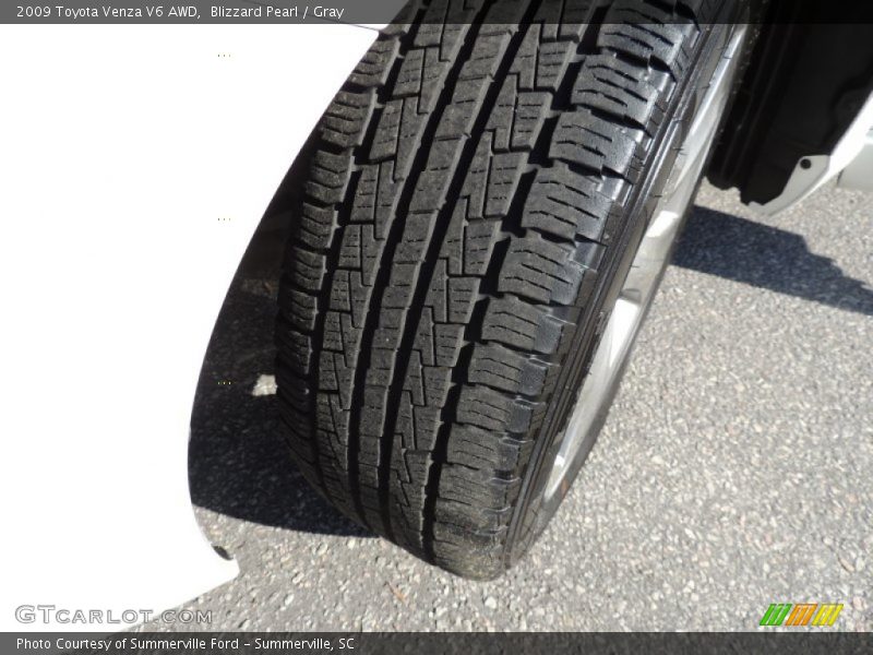 Blizzard Pearl / Gray 2009 Toyota Venza V6 AWD
