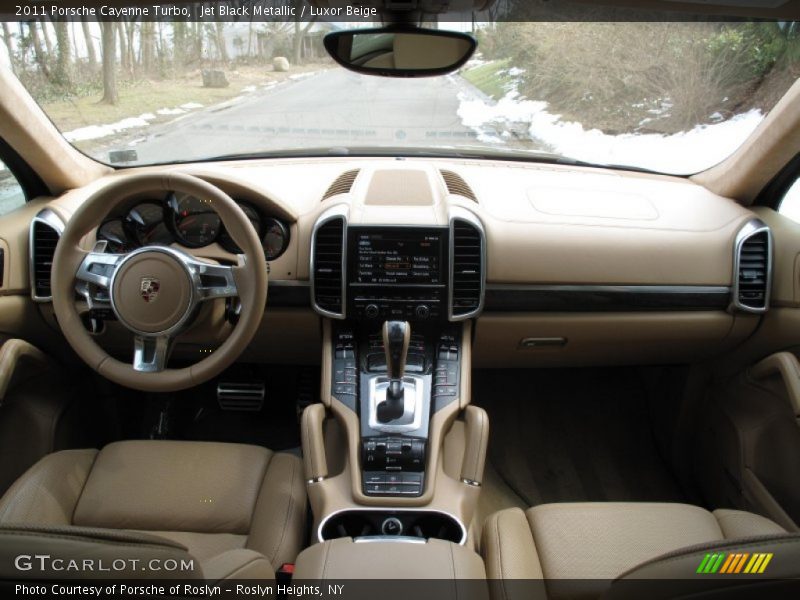Dashboard of 2011 Cayenne Turbo