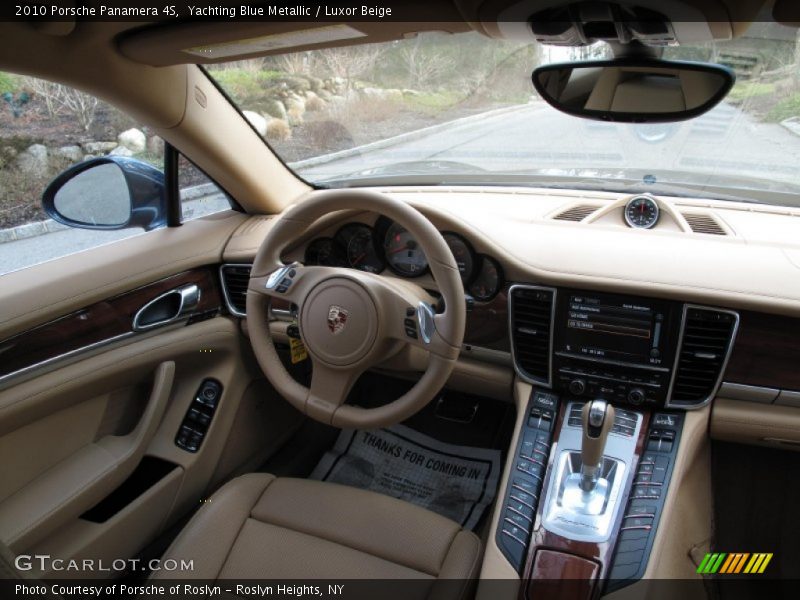 Dashboard of 2010 Panamera 4S