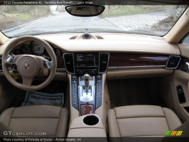 Dashboard of 2010 Panamera 4S