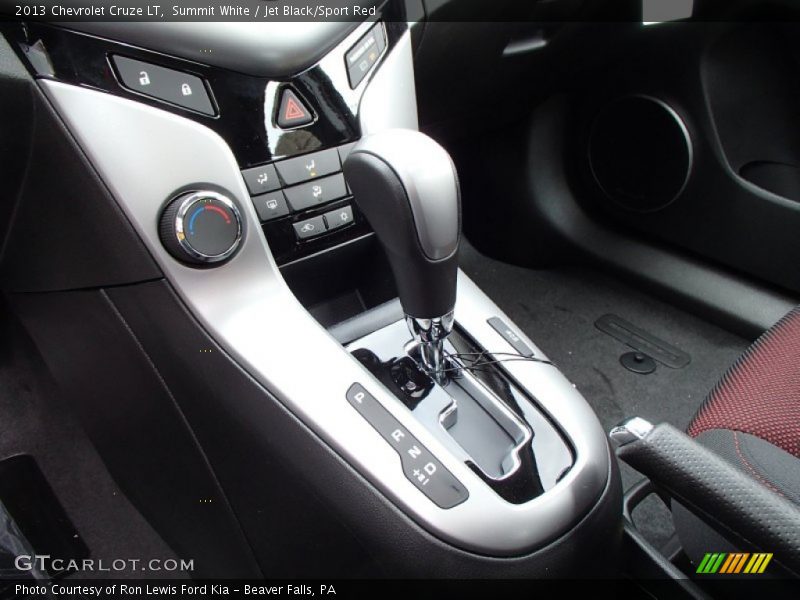 Summit White / Jet Black/Sport Red 2013 Chevrolet Cruze LT