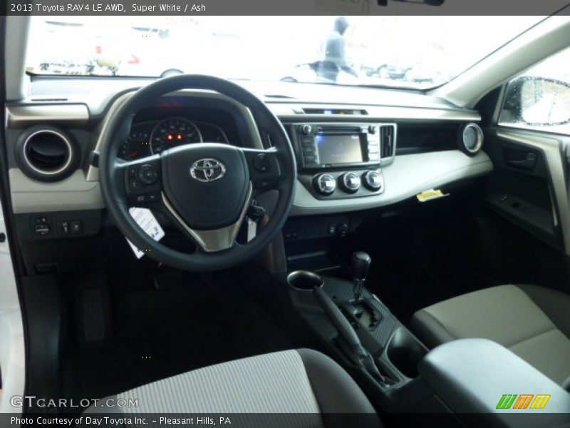 Super White / Ash 2013 Toyota RAV4 LE AWD