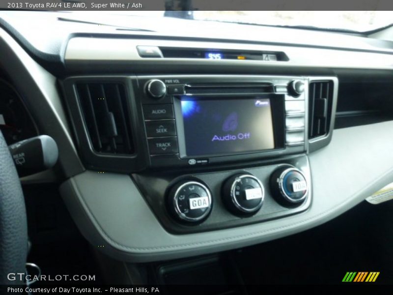 Super White / Ash 2013 Toyota RAV4 LE AWD