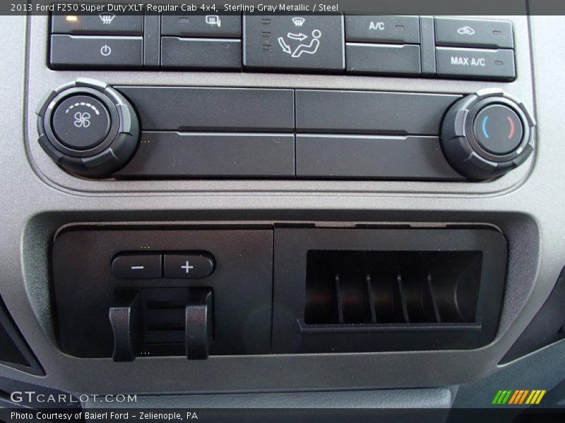 Controls of 2013 F250 Super Duty XLT Regular Cab 4x4
