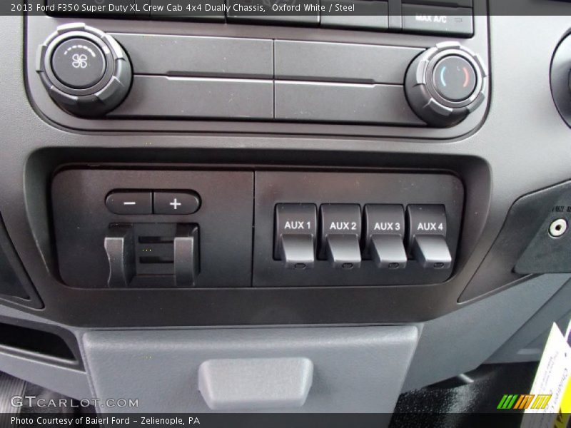 Controls of 2013 F350 Super Duty XL Crew Cab 4x4 Dually Chassis