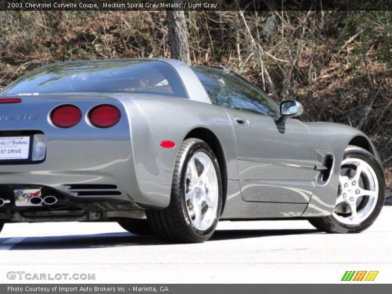Medium Spiral Gray Metallic / Light Gray 2003 Chevrolet Corvette Coupe