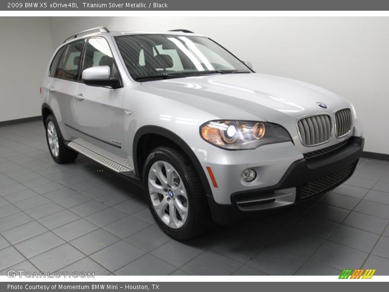 Front 3/4 View of 2009 X5 xDrive48i