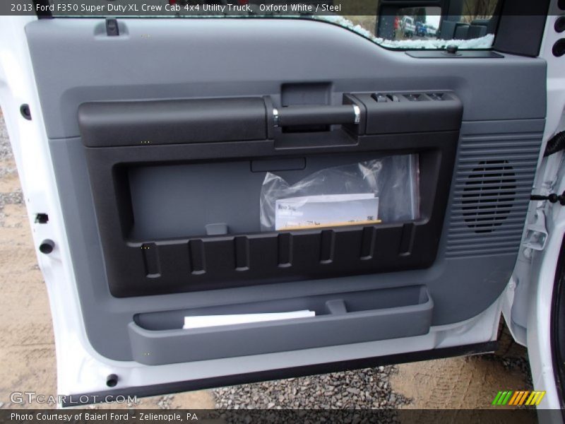 Door Panel of 2013 F350 Super Duty XL Crew Cab 4x4 Utility Truck