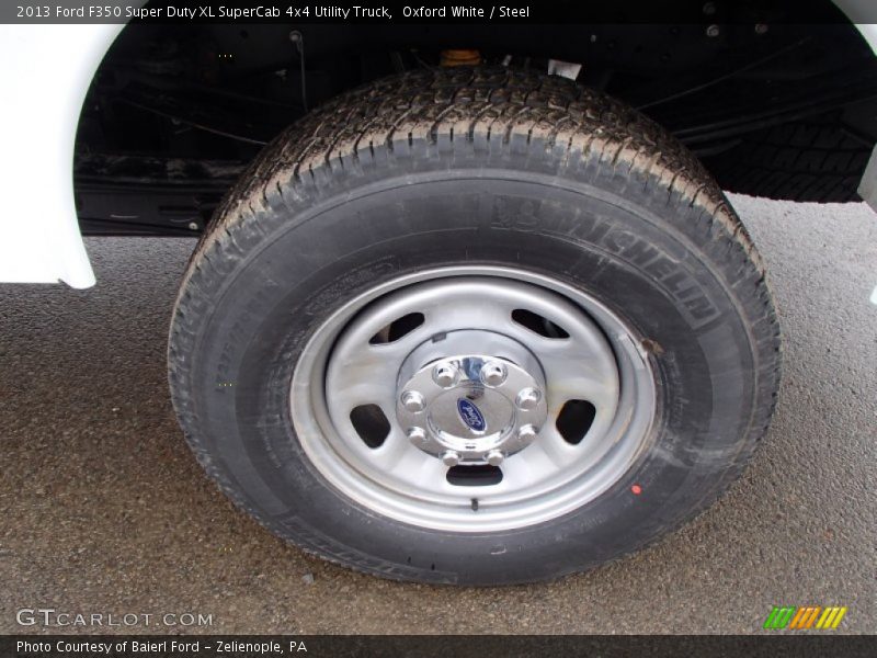 Oxford White / Steel 2013 Ford F350 Super Duty XL SuperCab 4x4 Utility Truck