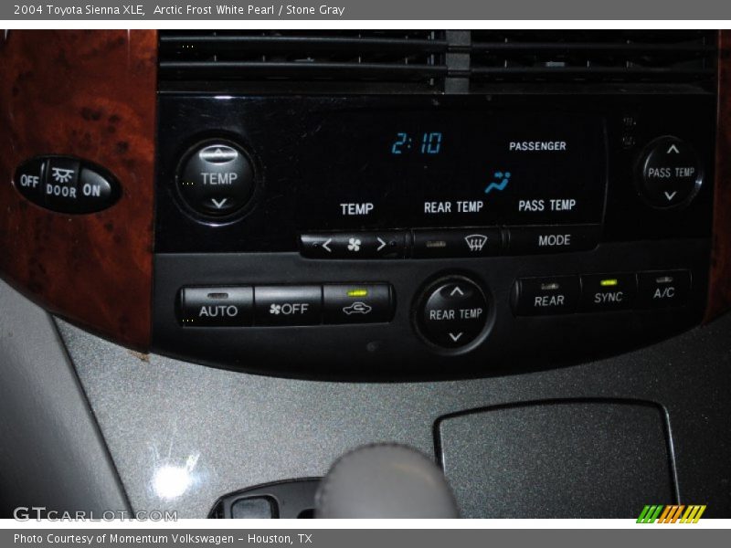 Arctic Frost White Pearl / Stone Gray 2004 Toyota Sienna XLE