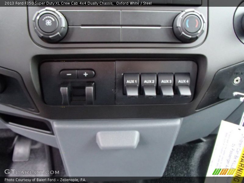 Oxford White / Steel 2013 Ford F350 Super Duty XL Crew Cab 4x4 Dually Chassis