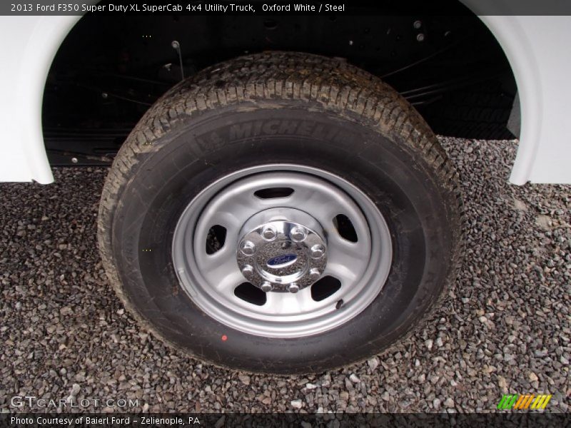 Oxford White / Steel 2013 Ford F350 Super Duty XL SuperCab 4x4 Utility Truck