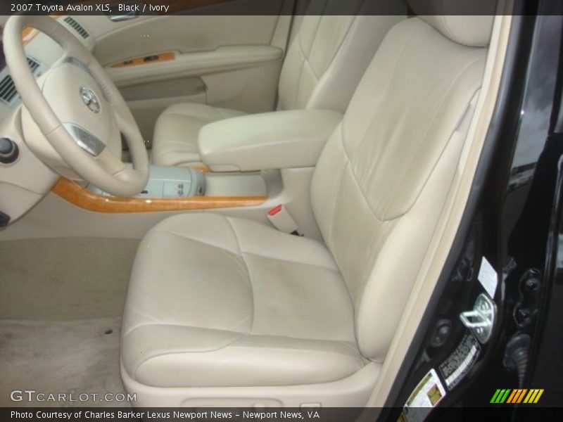  2007 Avalon XLS Ivory Interior