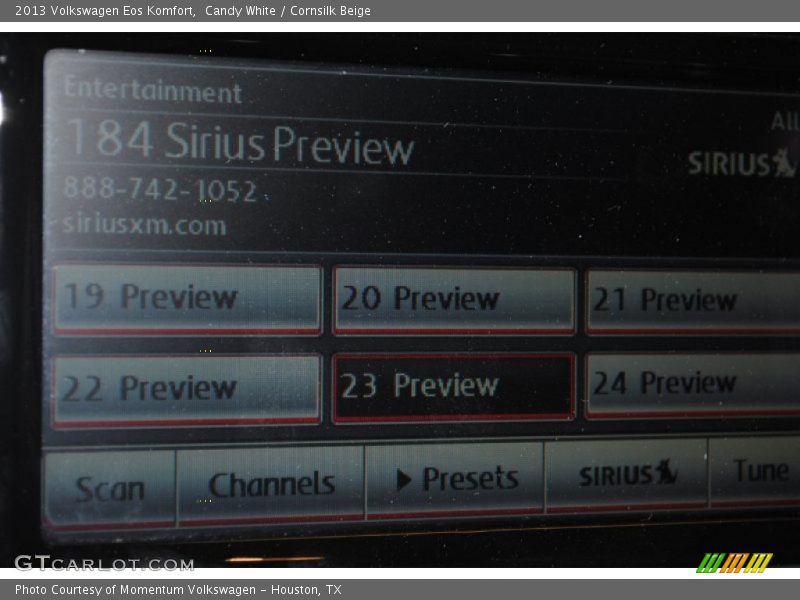 Candy White / Cornsilk Beige 2013 Volkswagen Eos Komfort