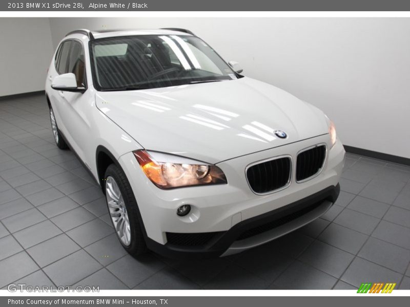 Alpine White / Black 2013 BMW X1 sDrive 28i