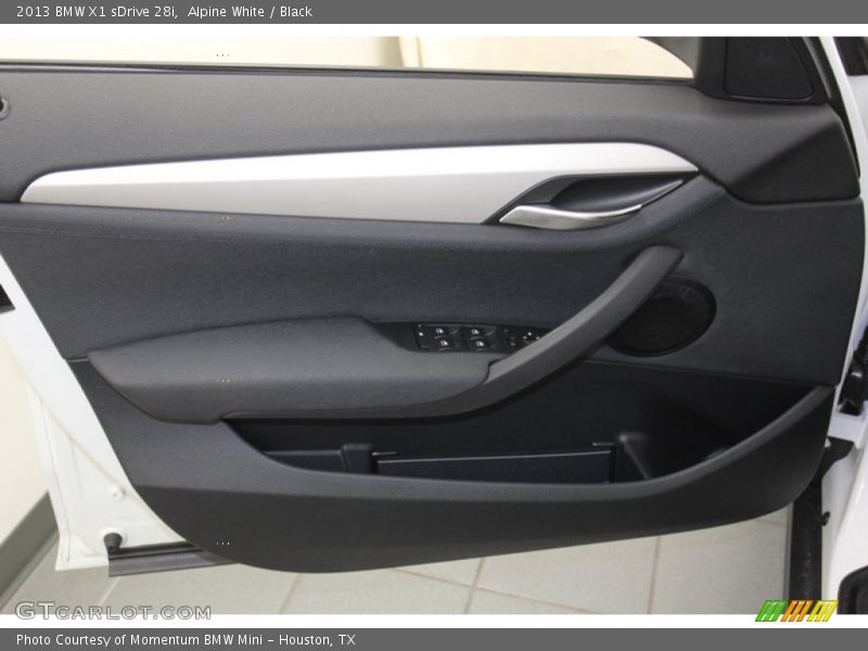 Alpine White / Black 2013 BMW X1 sDrive 28i