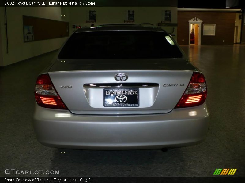 Lunar Mist Metallic / Stone 2002 Toyota Camry LE