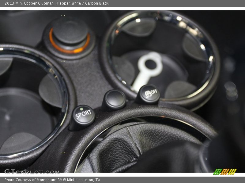 Pepper White / Carbon Black 2013 Mini Cooper Clubman