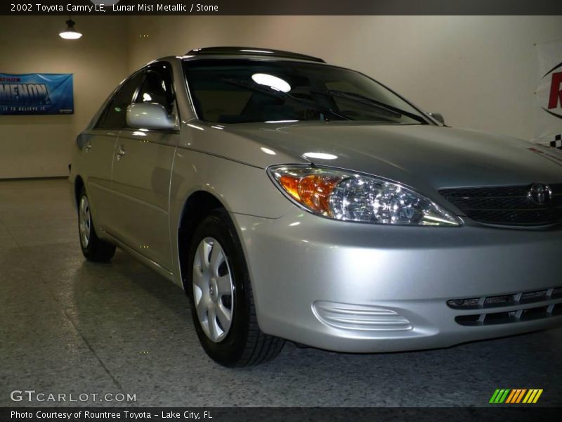 Lunar Mist Metallic / Stone 2002 Toyota Camry LE