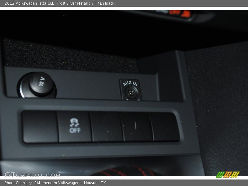 Frost Silver Metallic / Titan Black 2013 Volkswagen Jetta GLI