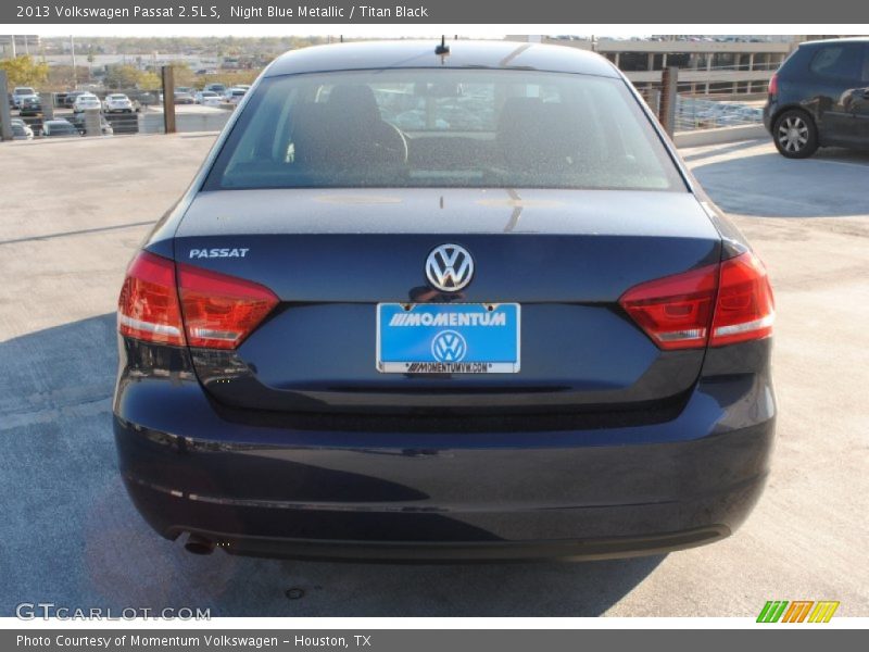 Night Blue Metallic / Titan Black 2013 Volkswagen Passat 2.5L S