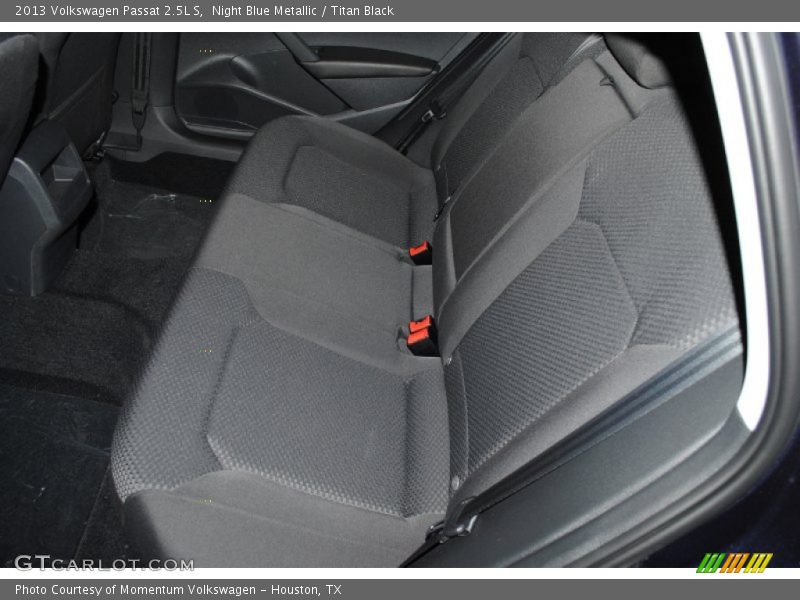 Night Blue Metallic / Titan Black 2013 Volkswagen Passat 2.5L S