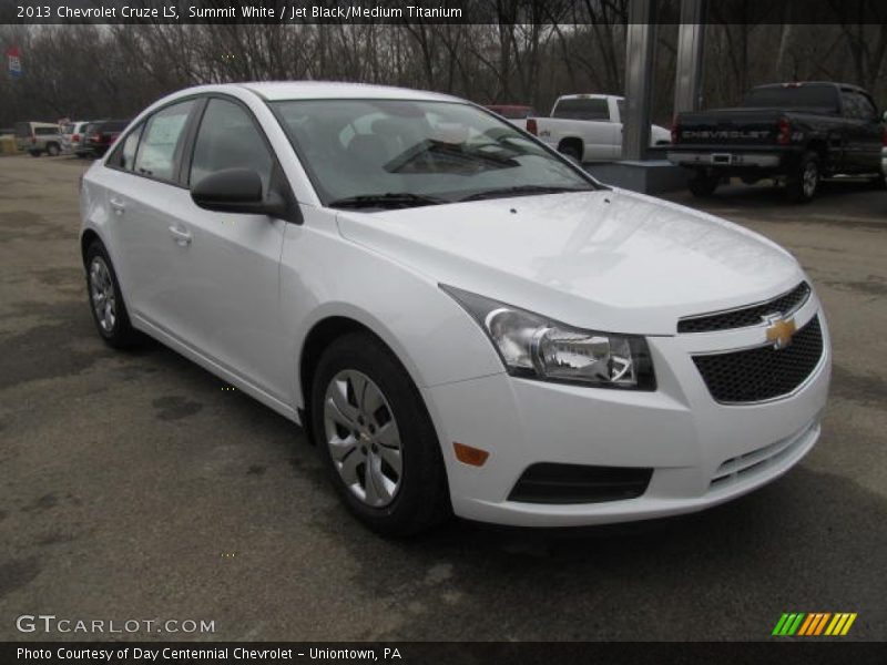 Summit White / Jet Black/Medium Titanium 2013 Chevrolet Cruze LS