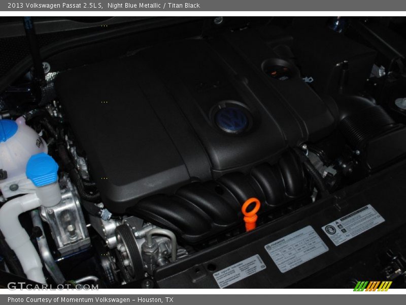 Night Blue Metallic / Titan Black 2013 Volkswagen Passat 2.5L S