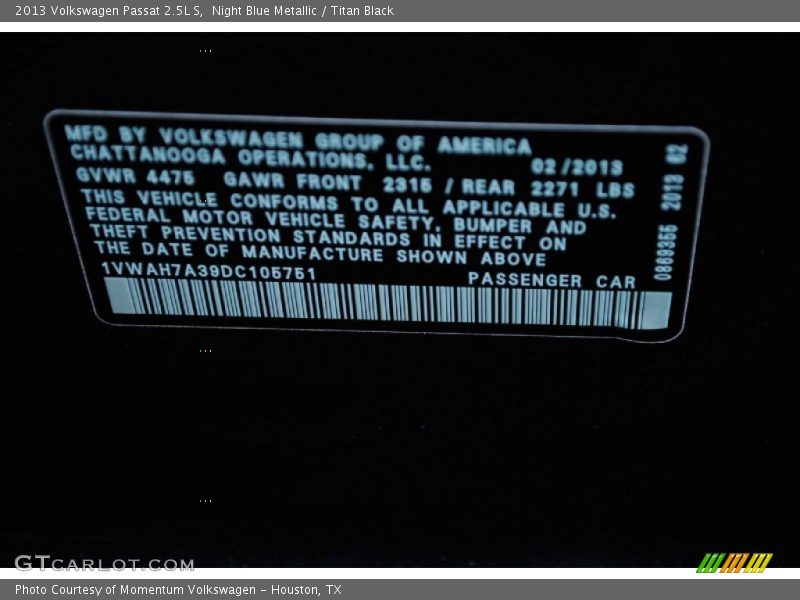 Night Blue Metallic / Titan Black 2013 Volkswagen Passat 2.5L S