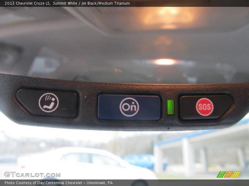 Summit White / Jet Black/Medium Titanium 2013 Chevrolet Cruze LS