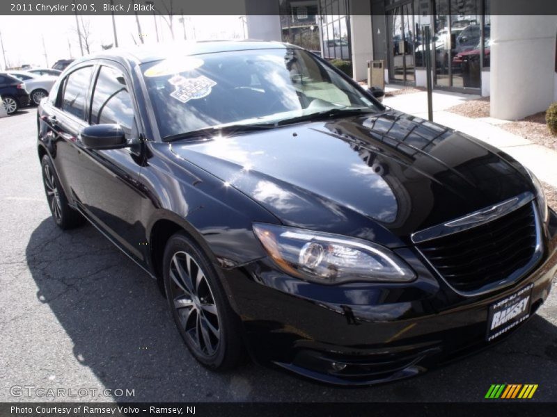 Black / Black 2011 Chrysler 200 S