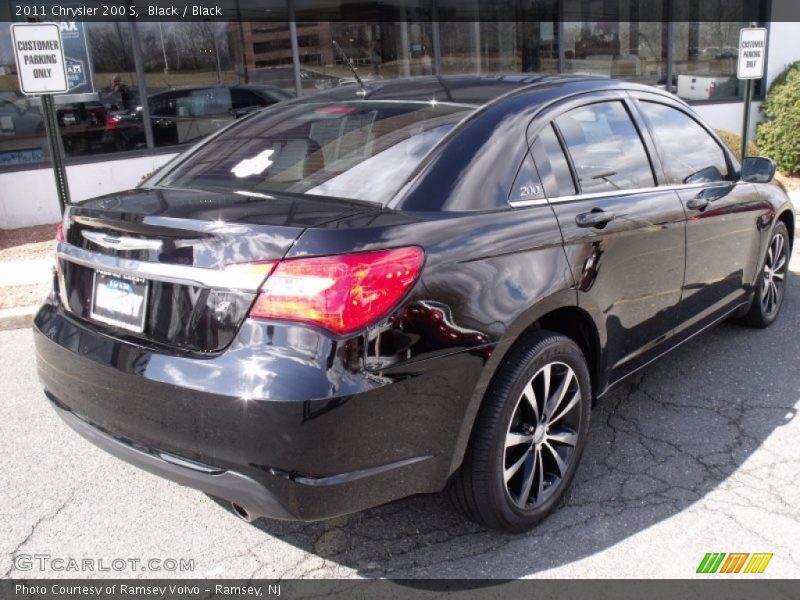 Black / Black 2011 Chrysler 200 S