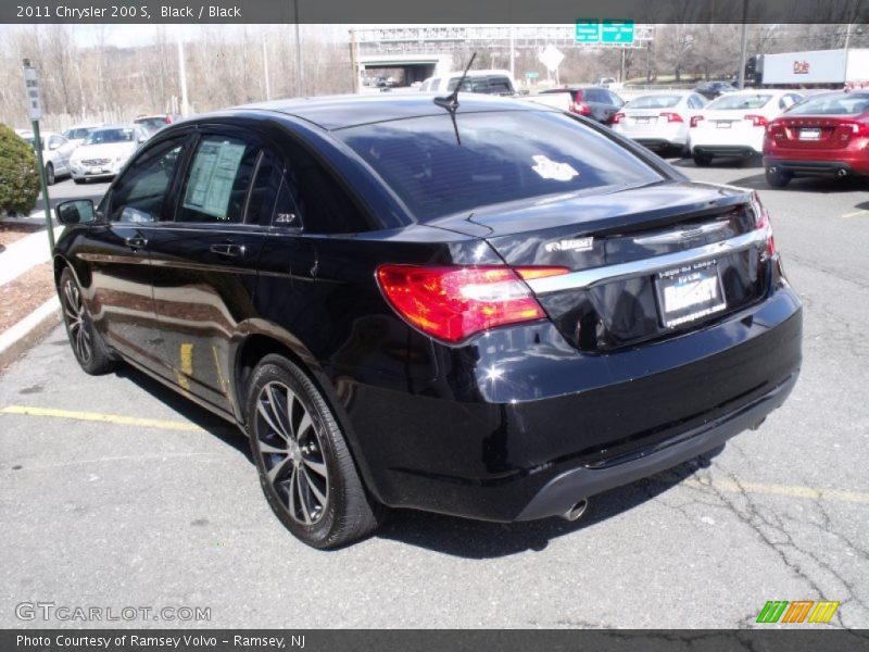 Black / Black 2011 Chrysler 200 S