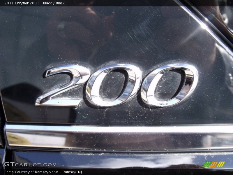 Black / Black 2011 Chrysler 200 S