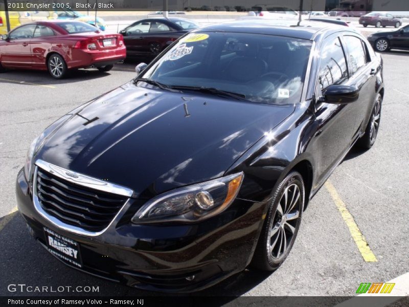 Black / Black 2011 Chrysler 200 S