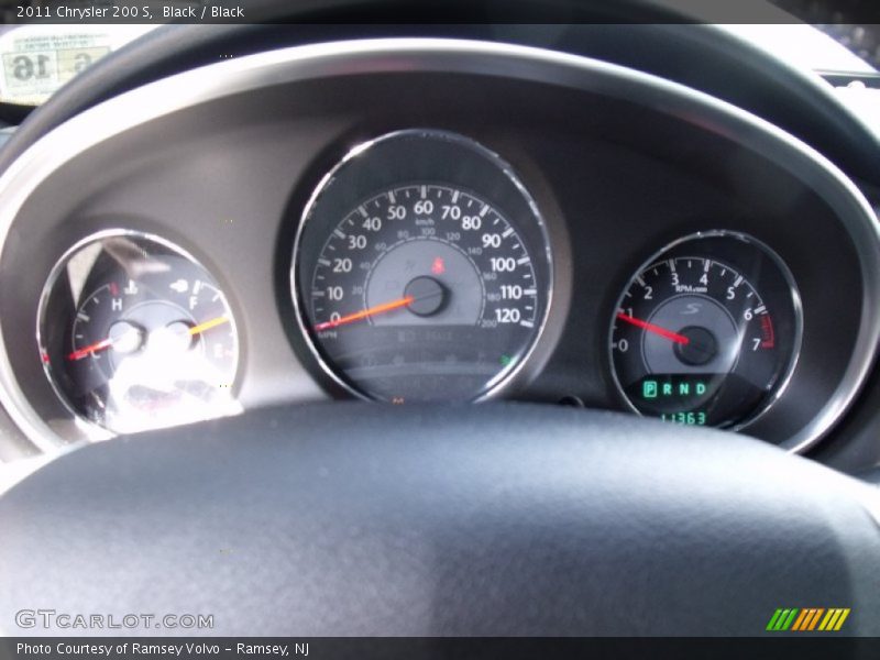 Black / Black 2011 Chrysler 200 S
