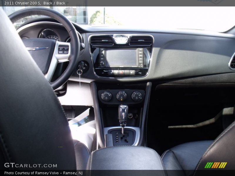 Black / Black 2011 Chrysler 200 S