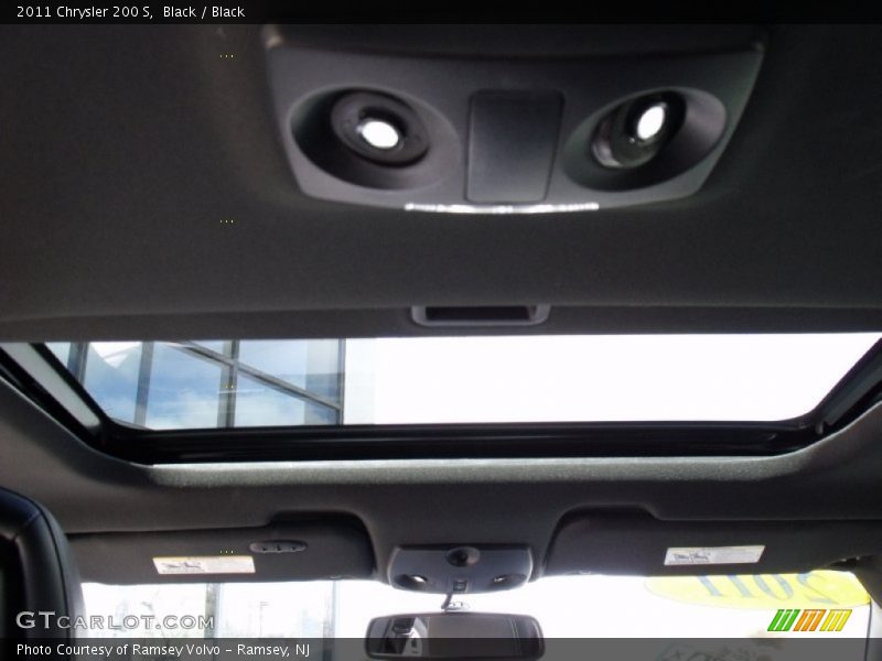Black / Black 2011 Chrysler 200 S
