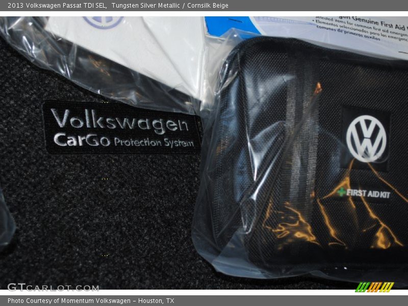 Tungsten Silver Metallic / Cornsilk Beige 2013 Volkswagen Passat TDI SEL