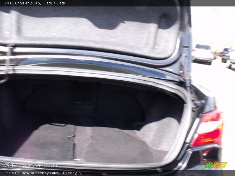 Black / Black 2011 Chrysler 200 S