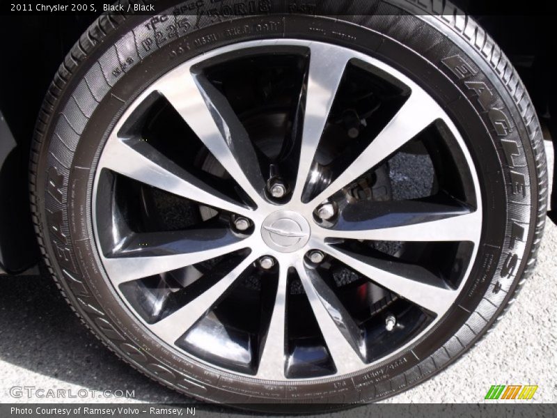 Black / Black 2011 Chrysler 200 S