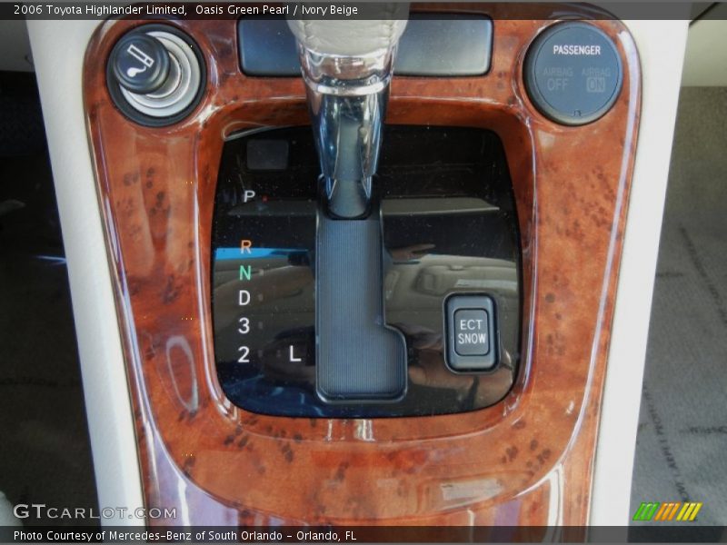 Oasis Green Pearl / Ivory Beige 2006 Toyota Highlander Limited